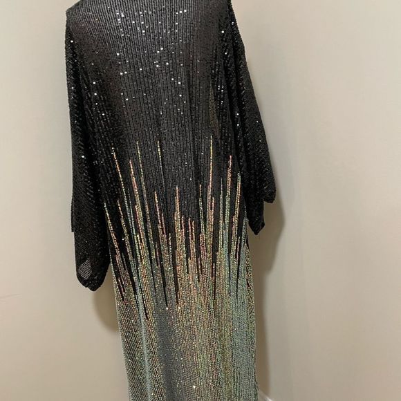 New Free People Party On Kimono
One size 
Retail $168
New never worn bef… - Picture 5 of 12